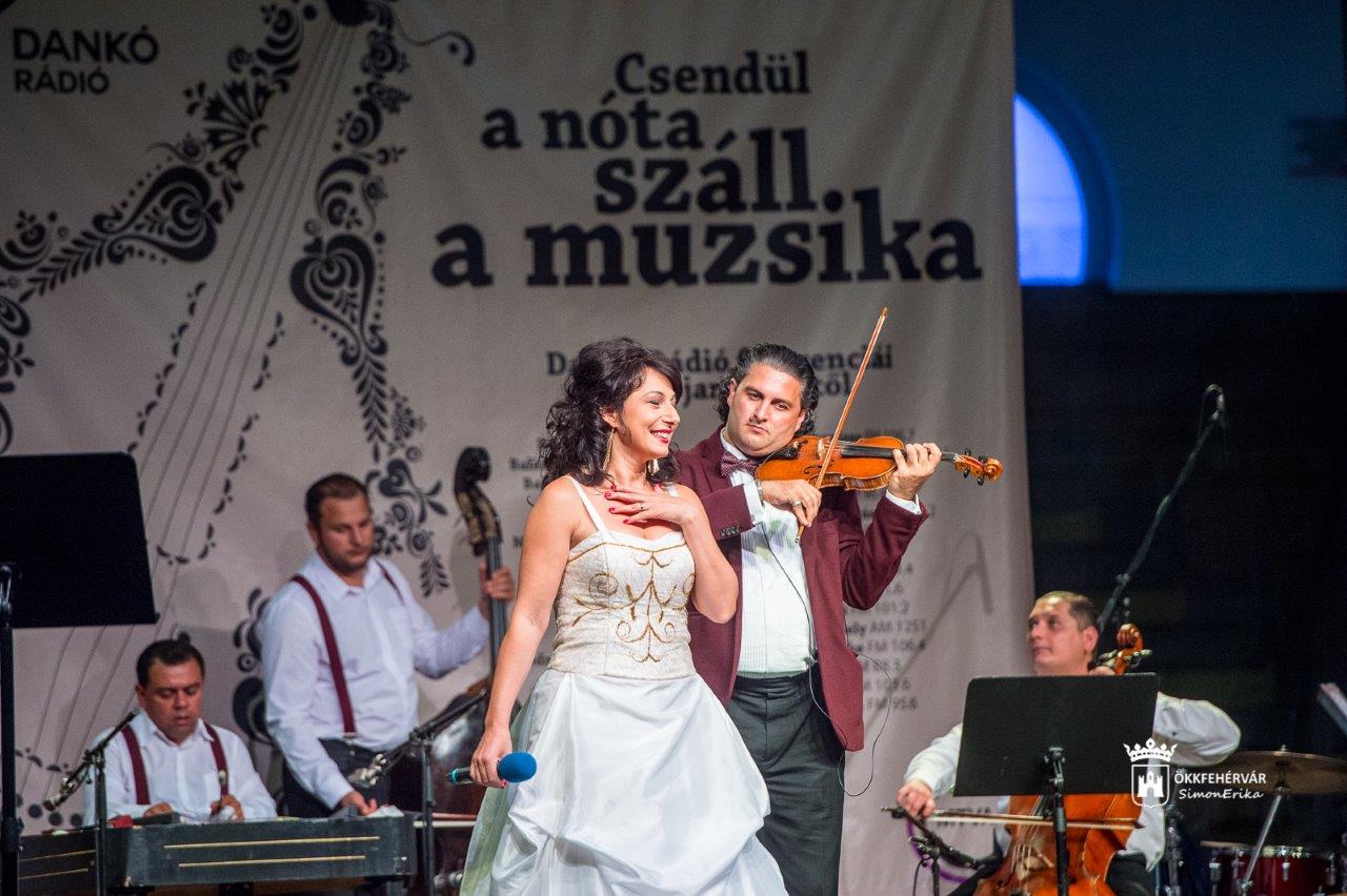 A Dankó Rádió sztárjaival köszöntötték az idősek világnapját